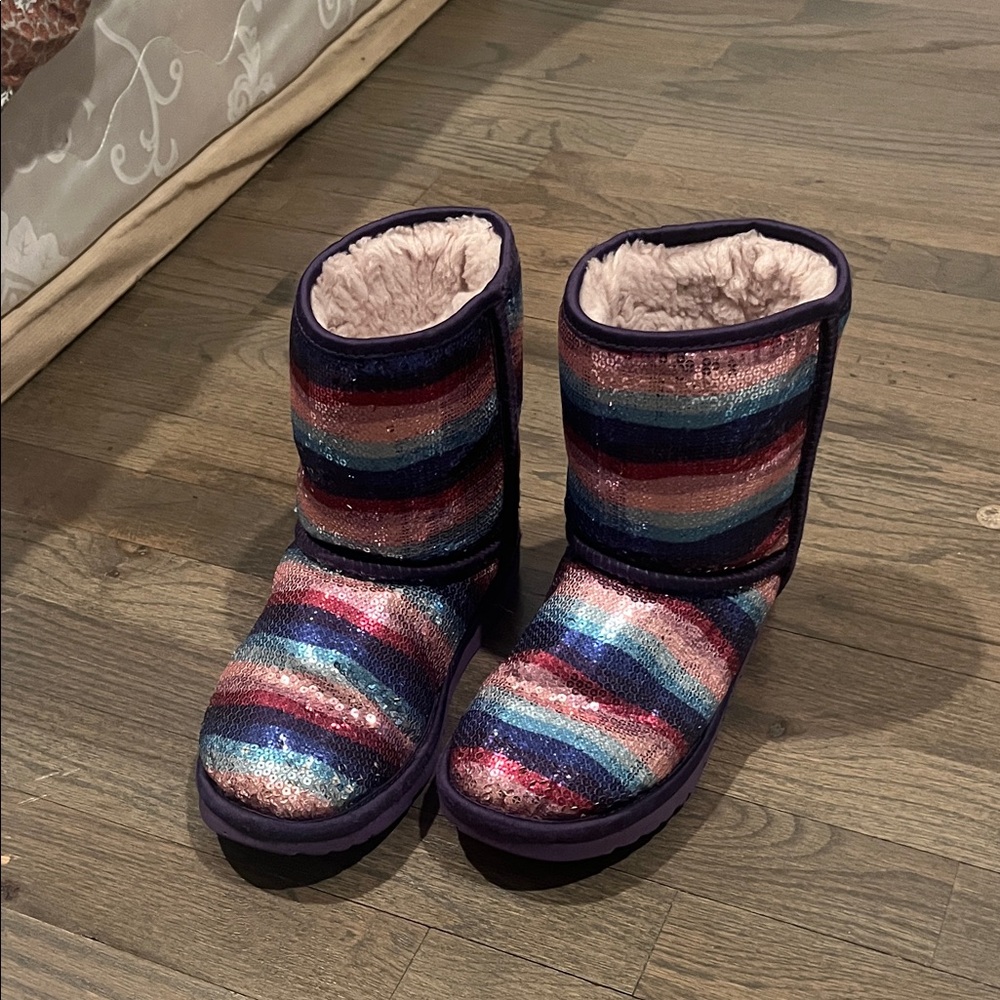 UGG Kids Boots with Multicolor Stripes
